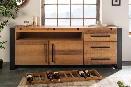 komoda loft w salonie